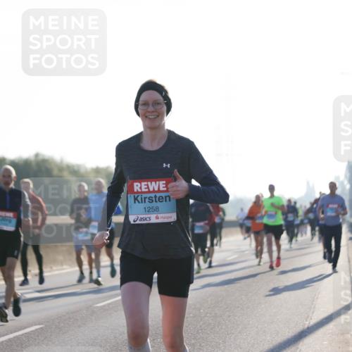 03.10.2025 - Köhlbrandbrückenlauf Jannik Wohlers http://msf.ph/oto/9058830 03.10.2025 09:14:10 Position 3 1258 meine-sportfotos.de
