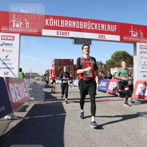 03.10.2025 - Köhlbrandbrückenlauf Lena Gebhardt http://msf.ph/oto/9058833 03.10.2025 13:09:55 Ziel 4260, 4625, 4718, 4837, 4929, 5520, 5763, 5941, 6308, 6659, 6750 meine-sportfotos.de