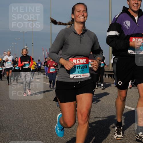 03.10.2025 - Köhlbrandbrückenlauf Fabian Wolf http://msf.ph/oto/9058836 03.10.2025 10:04:34 Position 3 1958, 1707 meine-sportfotos.de