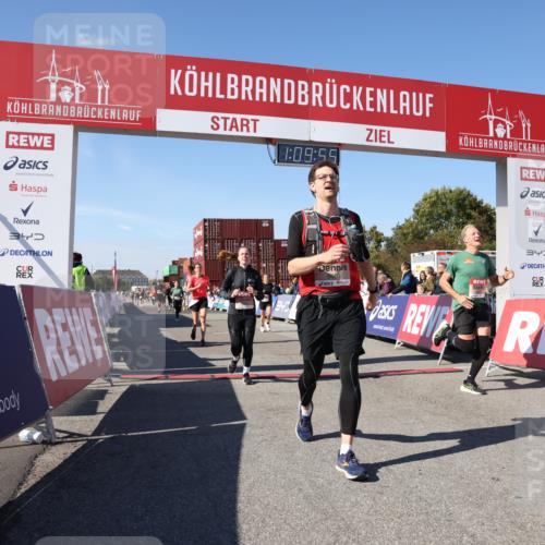 03.10.2025 - Köhlbrandbrückenlauf Lena Gebhardt http://msf.ph/oto/9058840 03.10.2025 13:09:55 Ziel 4260, 4625, 4718, 4837, 4929, 5520, 5763, 5941, 6308, 6659, 6750 meine-sportfotos.de