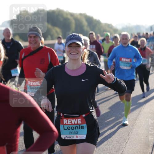03.10.2025 - Köhlbrandbrückenlauf Jannik Wohlers http://msf.ph/oto/9058843 03.10.2025 09:21:57 Position 3 303, 2050 meine-sportfotos.de