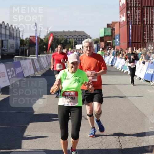 03.10.2025 - Köhlbrandbrückenlauf Jannik Wohlers http://msf.ph/oto/9058847 03.10.2025 13:12:05 Ziel 4100, 4101, 4176, 4305, 4468, 4474, 5856, 5910, 5911, 5927, 6121, 6184, 6763, 6796 meine-sportfotos.de