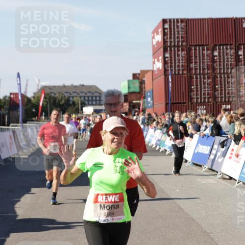 03.10.2025 - Köhlbrandbrückenlauf Jannik Wohlers http://msf.ph/oto/9058853 03.10.2025 13:12:06 Ziel 4176, 4305, 4369, 4468, 4470, 4474, 5856, 5910, 5911, 5927, 6121, 6184, 6763, 6796 meine-sportfotos.de