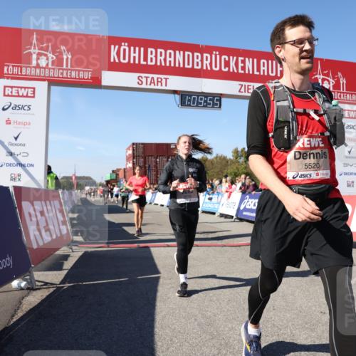 03.10.2025 - Köhlbrandbrückenlauf Lena Gebhardt http://msf.ph/oto/9058871 03.10.2025 13:09:56 Ziel 4260, 4625, 4718, 4787, 4837, 4929, 5520, 5763, 5941, 6083, 6308, 6659, 6750 meine-sportfotos.de