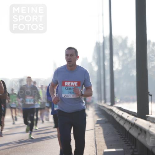 03.10.2025 - Köhlbrandbrückenlauf Jannik Wohlers http://msf.ph/oto/9058894 03.10.2025 09:14:12 Position 3 2819, 3404 meine-sportfotos.de