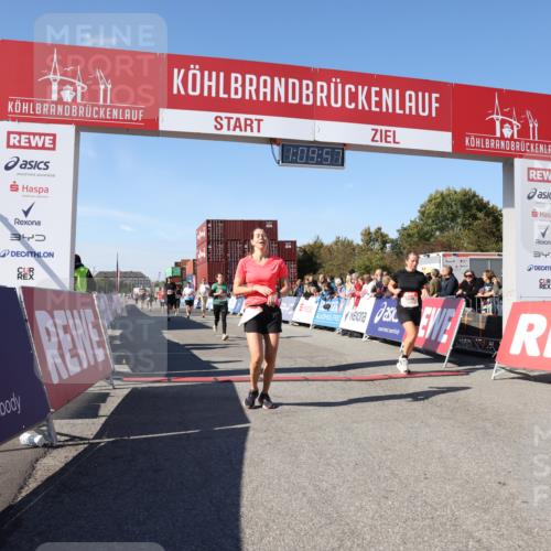 03.10.2025 - Köhlbrandbrückenlauf Lena Gebhardt http://msf.ph/oto/9058917 03.10.2025 13:09:57 Ziel 4260, 4625, 4718, 4787, 4837, 4929, 5520, 5763, 5941, 6083, 6750, 6764 meine-sportfotos.de