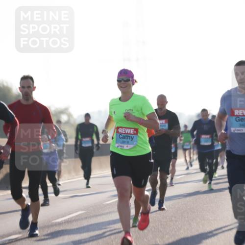 03.10.2025 - Köhlbrandbrückenlauf Jannik Wohlers http://msf.ph/oto/9058922 03.10.2025 09:14:12 Position 3 2820, 2819, 3404 meine-sportfotos.de