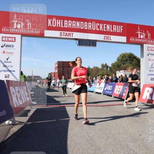 03.10.2025 - Köhlbrandbrückenlauf Lena Gebhardt http://msf.ph/oto/9058930 03.10.2025 13:09:58 Ziel 4260, 4625, 4718, 4787, 4837, 4929, 5520, 5763, 5941, 6083, 6750, 6764 meine-sportfotos.de