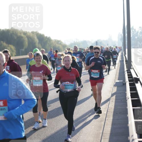 03.10.2025 - Köhlbrandbrückenlauf Jannik Wohlers http://msf.ph/oto/9058943 03.10.2025 09:21:59 Position 3 3676, 0, 1097, 2204 meine-sportfotos.de