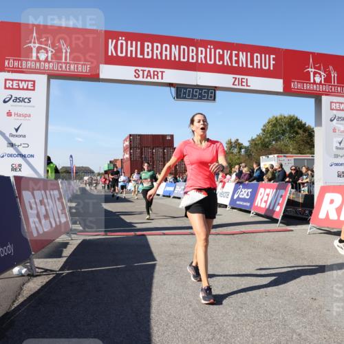 03.10.2025 - Köhlbrandbrückenlauf Lena Gebhardt http://msf.ph/oto/9058954 03.10.2025 13:09:58 Ziel 4260, 4625, 4718, 4787, 4837, 4929, 5520, 5763, 5941, 6083, 6750, 6764 meine-sportfotos.de