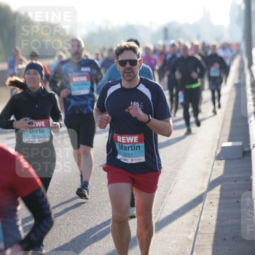 03.10.2025 - Köhlbrandbrückenlauf Jannik Wohlers http://msf.ph/oto/9058984 03.10.2025 09:22:00 Position 3 1051, 3151 meine-sportfotos.de