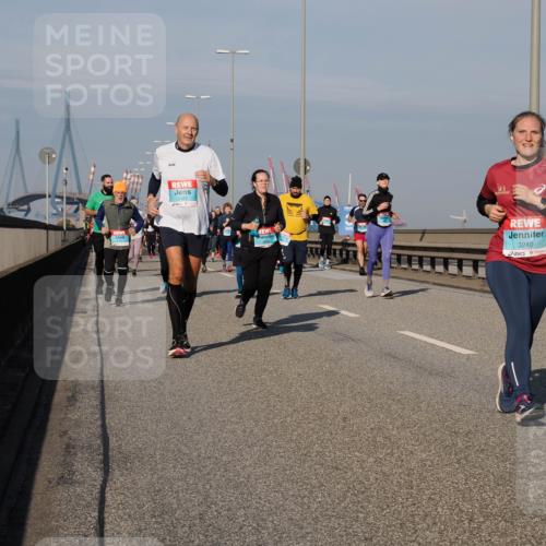 03.10.2025 - Köhlbrandbrückenlauf Fabian Wolf http://msf.ph/oto/9059004 03.10.2025 10:04:39 Position 3 3423, 1825, 3240 meine-sportfotos.de