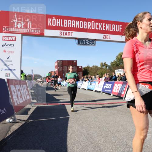 03.10.2025 - Köhlbrandbrückenlauf Lena Gebhardt http://msf.ph/oto/9059011 03.10.2025 13:10:00 Ziel 4260, 4625, 4718, 4787, 4837, 4929, 5520, 5763, 5941, 6083, 6111, 6428, 6432, 6750, 6764 meine-sportfotos.de