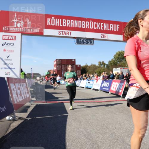 03.10.2025 - Köhlbrandbrückenlauf Lena Gebhardt http://msf.ph/oto/9059017 03.10.2025 13:10:00 Ziel 4260, 4625, 4718, 4787, 4837, 4929, 5520, 5763, 5941, 6083, 6111, 6428, 6432, 6750, 6764 meine-sportfotos.de