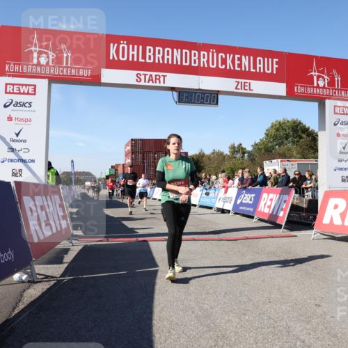 03.10.2025 - Köhlbrandbrückenlauf Lena Gebhardt http://msf.ph/oto/9059025 03.10.2025 13:10:00 Ziel 4260, 4625, 4718, 4787, 4837, 4929, 5520, 5763, 5941, 6083, 6111, 6428, 6432, 6750, 6764 meine-sportfotos.de