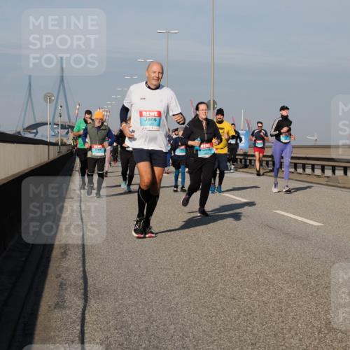 03.10.2025 - Köhlbrandbrückenlauf Fabian Wolf http://msf.ph/oto/9059032 03.10.2025 10:04:39 Position 3 3423, 1825, 10 meine-sportfotos.de