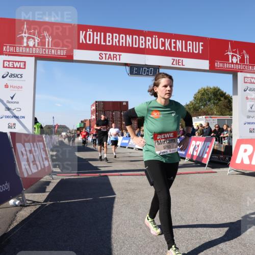 03.10.2025 - Köhlbrandbrückenlauf Lena Gebhardt http://msf.ph/oto/9059064 03.10.2025 13:10:02 Ziel 4196, 4260, 4573, 4718, 4730, 4787, 4837, 4929, 5520, 5763, 5977, 6083, 6111, 6428, 6432, 6750, 6764 meine-sportfotos.de