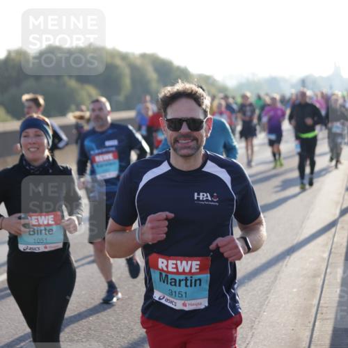 03.10.2025 - Köhlbrandbrückenlauf Jannik Wohlers http://msf.ph/oto/9059095 03.10.2025 09:22:02 Position 3 1051, 3151 meine-sportfotos.de