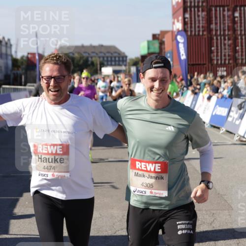 03.10.2025 - Köhlbrandbrückenlauf Jannik Wohlers http://msf.ph/oto/9059113 03.10.2025 13:12:11 Ziel 4176, 4305, 4369, 4468, 4470, 4474, 4656, 5644, 5856, 5927, 6098, 6121, 6184, 6185 meine-sportfotos.de