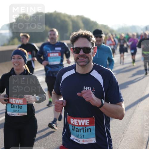 03.10.2025 - Köhlbrandbrückenlauf Jannik Wohlers http://msf.ph/oto/9059120 03.10.2025 09:22:02 Position 3 1051, 3151 meine-sportfotos.de