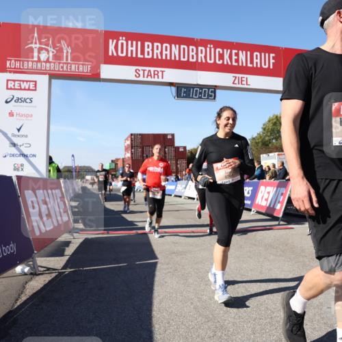 03.10.2025 - Köhlbrandbrückenlauf Lena Gebhardt http://msf.ph/oto/9059170 03.10.2025 13:10:06 Ziel 4196, 4260, 4573, 4730, 4787, 4929, 5763, 5977, 6083, 6111, 6428, 6432, 6750, 6764, 6813 meine-sportfotos.de