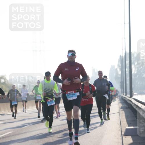 03.10.2025 - Köhlbrandbrückenlauf Jannik Wohlers http://msf.ph/oto/9059200 03.10.2025 09:14:19 Position 3 534, 3514, 3118 meine-sportfotos.de