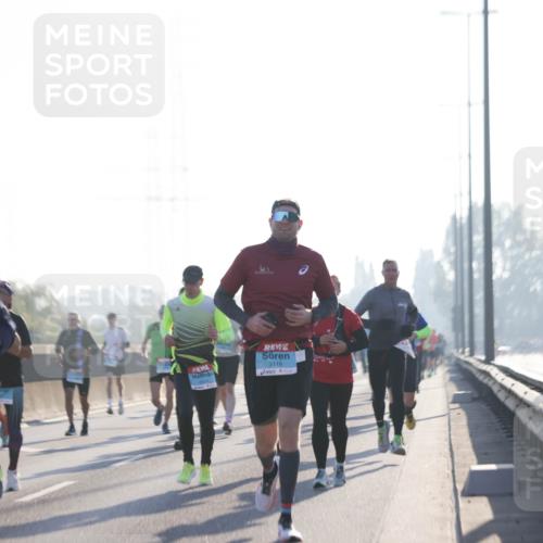 03.10.2025 - Köhlbrandbrückenlauf Jannik Wohlers http://msf.ph/oto/9059209 03.10.2025 09:14:19 Position 3 3118 meine-sportfotos.de