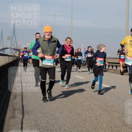 03.10.2025 - Köhlbrandbrückenlauf Fabian Wolf http://msf.ph/oto/9059214 03.10.2025 10:04:44 Position 3 2187, 942, 2840 meine-sportfotos.de