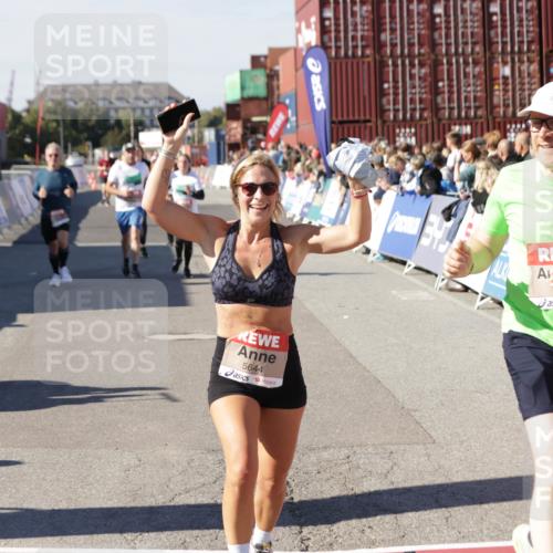 03.10.2025 - Köhlbrandbrückenlauf Jannik Wohlers http://msf.ph/oto/9059216 03.10.2025 13:12:14 Ziel 4176, 4266, 4305, 4369, 4468, 4470, 4474, 4656, 5062, 5644, 5856, 6098, 6121, 6184, 6185, 6565, 6566 meine-sportfotos.de