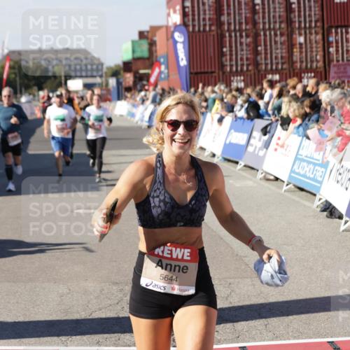03.10.2025 - Köhlbrandbrückenlauf Jannik Wohlers http://msf.ph/oto/9059253 03.10.2025 13:12:15 Ziel 4176, 4266, 4305, 4369, 4468, 4470, 4474, 4656, 5062, 5644, 6098, 6121, 6185, 6565, 6566 meine-sportfotos.de