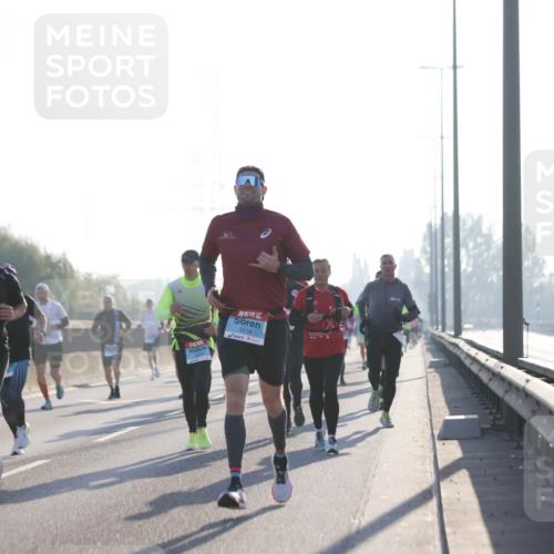 03.10.2025 - Köhlbrandbrückenlauf Jannik Wohlers http://msf.ph/oto/9059267 03.10.2025 09:14:20 Position 3 3118 meine-sportfotos.de