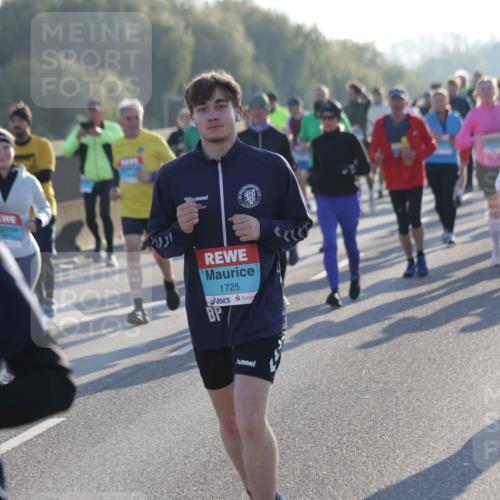 03.10.2025 - Köhlbrandbrückenlauf Jannik Wohlers http://msf.ph/oto/9059293 03.10.2025 09:22:11 Position 3 1725, 1847 meine-sportfotos.de