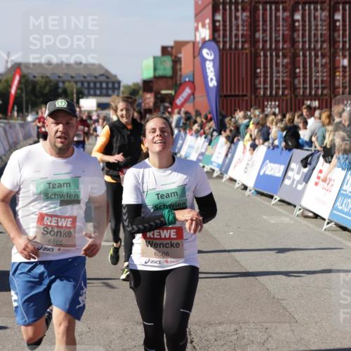 03.10.2025 - Köhlbrandbrückenlauf Jannik Wohlers http://msf.ph/oto/9059299 03.10.2025 13:12:19 Ziel 4266, 4305, 4369, 4470, 4474, 4656, 4908, 5062, 5644, 6098, 6121, 6185, 6565, 6566 meine-sportfotos.de