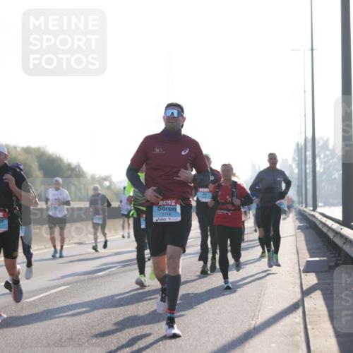 03.10.2025 - Köhlbrandbrückenlauf Jannik Wohlers http://msf.ph/oto/9059315 03.10.2025 09:14:20 Position 3 3091, 3118 meine-sportfotos.de