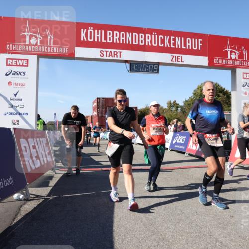 03.10.2025 - Köhlbrandbrückenlauf Lena Gebhardt http://msf.ph/oto/9059323 03.10.2025 13:10:10 Ziel 4196, 4343, 4573, 4683, 4730, 4787, 4822, 4929, 5029, 5977, 6083, 6111, 6428, 6432, 6764, 6813 meine-sportfotos.de
