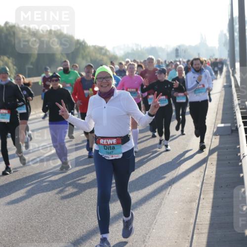 03.10.2025 - Köhlbrandbrückenlauf Jannik Wohlers http://msf.ph/oto/9059360 03.10.2025 09:22:13 Position 3 1847 meine-sportfotos.de