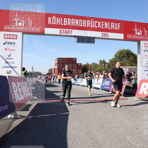 03.10.2025 - Köhlbrandbrückenlauf Lena Gebhardt http://msf.ph/oto/9059588 03.10.2025 13:10:19 Ziel 4147, 4343, 4364, 4479, 4683, 4710, 4774, 4822, 5029, 6587, 6813 meine-sportfotos.de
