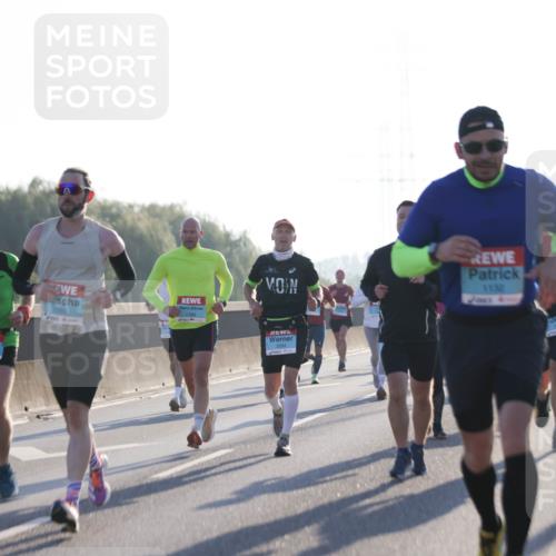 03.10.2025 - Köhlbrandbrückenlauf Jannik Wohlers http://msf.ph/oto/9059609 03.10.2025 09:14:26 Position 3 1269, 1168, 1132 meine-sportfotos.de