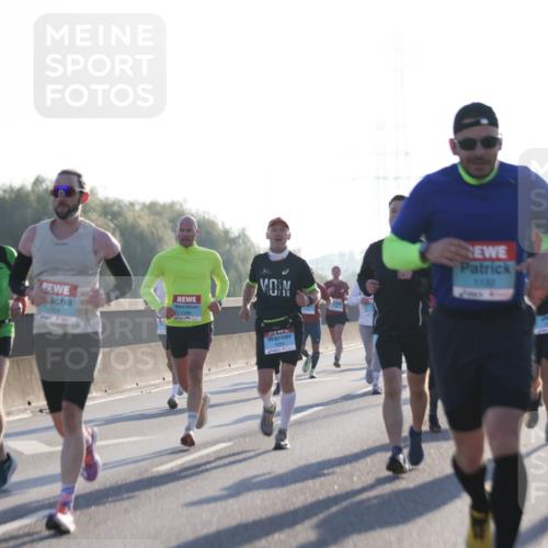 03.10.2025 - Köhlbrandbrückenlauf Jannik Wohlers http://msf.ph/oto/9059614 03.10.2025 09:14:26 Position 3 1287, 9, 1168, 1132 meine-sportfotos.de