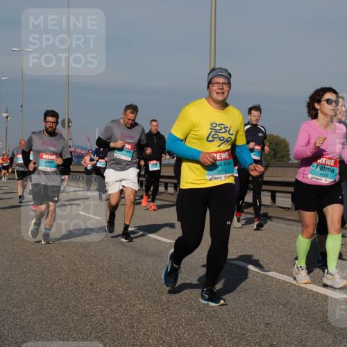03.10.2025 - Köhlbrandbrückenlauf Fabian Wolf http://msf.ph/oto/9059639 03.10.2025 10:04:55 Position 3 3026, 3279, 3147, 1629 meine-sportfotos.de