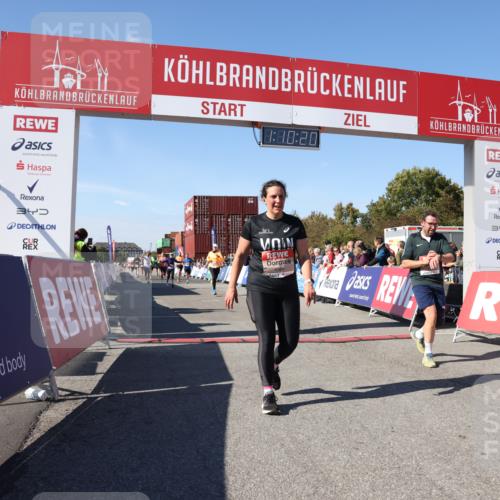 03.10.2025 - Köhlbrandbrückenlauf Lena Gebhardt http://msf.ph/oto/9059646 03.10.2025 13:10:21 Ziel 4147, 4343, 4364, 4479, 4683, 4710, 4711, 4774, 4822, 5029, 6587, 6781, 6782 meine-sportfotos.de