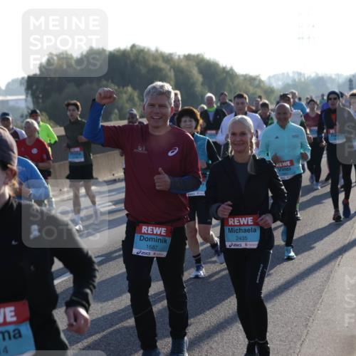03.10.2025 - Köhlbrandbrückenlauf Jannik Wohlers http://msf.ph/oto/9059647 03.10.2025 09:22:18 Position 3 2114, 1687, 2435, 1861, 6619 meine-sportfotos.de