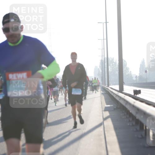 03.10.2025 - Köhlbrandbrückenlauf Jannik Wohlers http://msf.ph/oto/9059652 03.10.2025 09:14:27 Position 3  meine-sportfotos.de