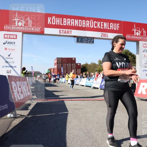 03.10.2025 - Köhlbrandbrückenlauf Lena Gebhardt http://msf.ph/oto/9059682 03.10.2025 13:10:22 Ziel 4147, 4343, 4364, 4479, 4683, 4710, 4711, 4774, 4822, 5029, 6294, 6587, 6781, 6782 meine-sportfotos.de