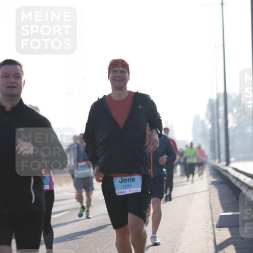 03.10.2025 - Köhlbrandbrückenlauf Jannik Wohlers http://msf.ph/oto/9059683 03.10.2025 09:14:28 Position 3 1231 meine-sportfotos.de