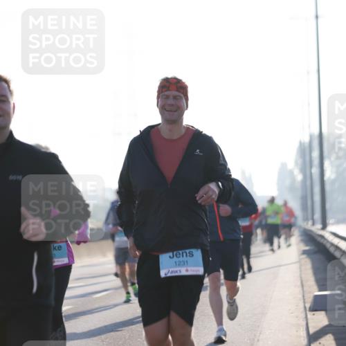 03.10.2025 - Köhlbrandbrückenlauf Jannik Wohlers http://msf.ph/oto/9059707 03.10.2025 09:14:28 Position 3 1231 meine-sportfotos.de