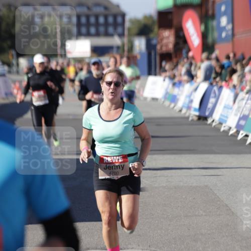 03.10.2025 - Köhlbrandbrückenlauf Jannik Wohlers http://msf.ph/oto/9059712 03.10.2025 13:12:30 Ziel 4189, 4266, 4609, 4638, 4700, 4745, 4864, 4873, 4908, 4973, 5062 meine-sportfotos.de