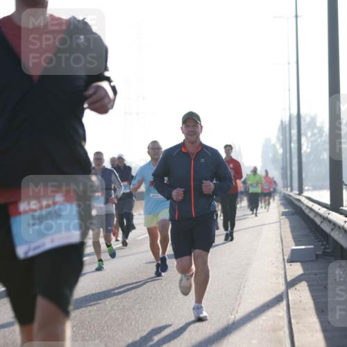 03.10.2025 - Köhlbrandbrückenlauf Jannik Wohlers http://msf.ph/oto/9059743 03.10.2025 09:14:29 Position 3  meine-sportfotos.de