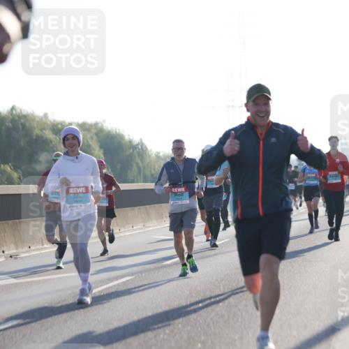 03.10.2025 - Köhlbrandbrückenlauf Jannik Wohlers http://msf.ph/oto/9059763 03.10.2025 09:14:30 Position 3 3837 meine-sportfotos.de