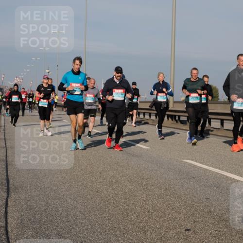 03.10.2025 - Köhlbrandbrückenlauf Fabian Wolf http://msf.ph/oto/9059772 03.10.2025 10:04:59 Position 3  meine-sportfotos.de